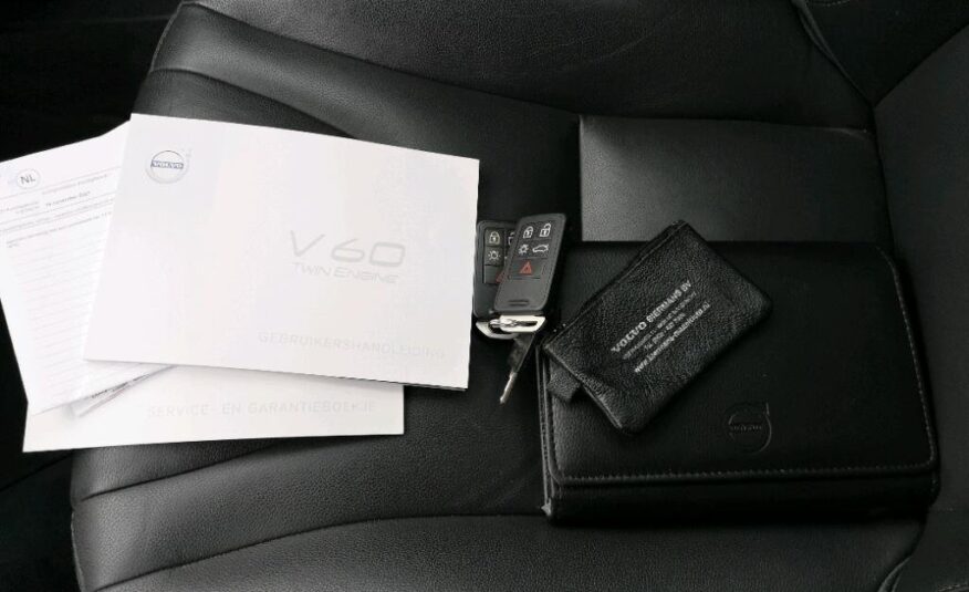 Volvo V60 D6 Momentum – Hibrid – Automatic – 220 hp – 165.989 km